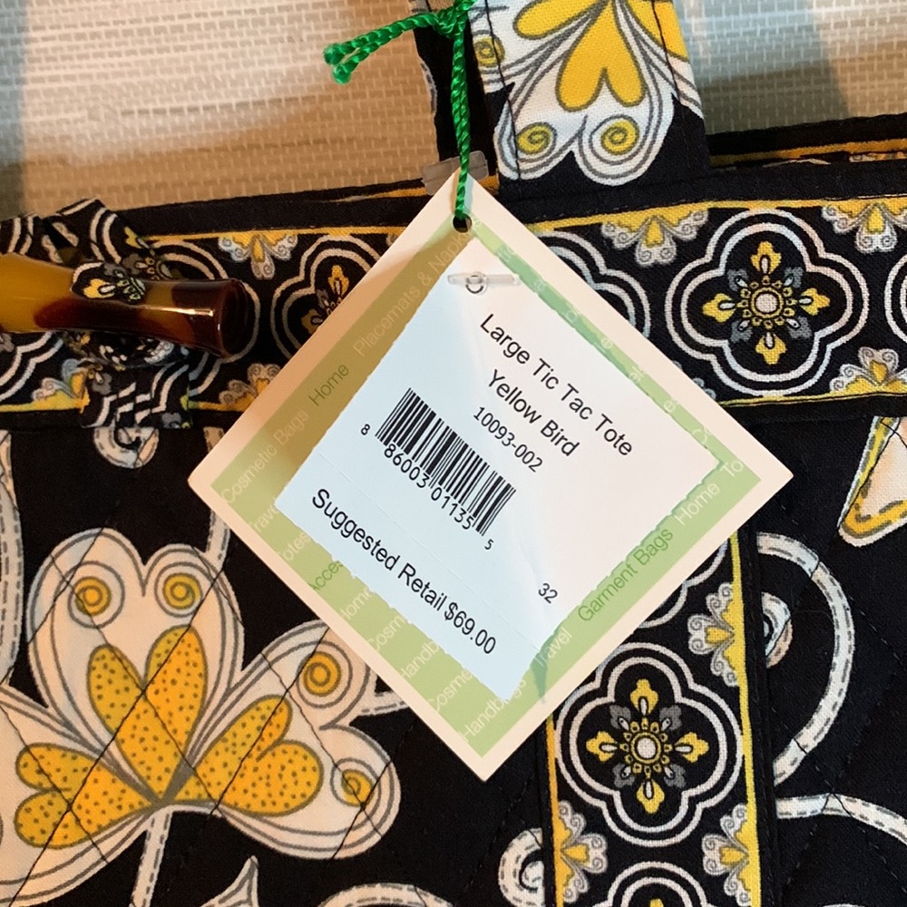 NWT, Vera Bradley Tic Tac Tote in Yellow Bird pattern. - Picture 3 of 5